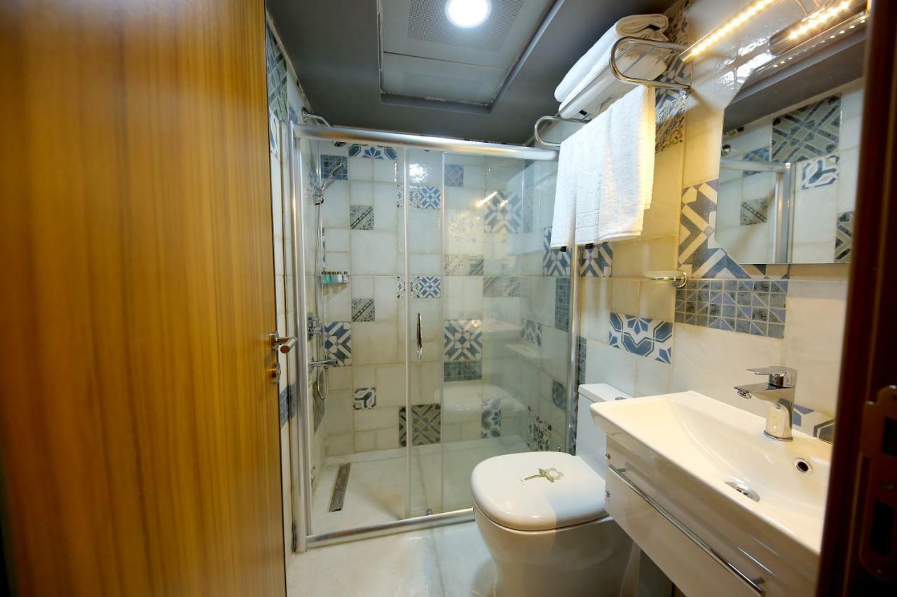 Taht Palace Hotel Wan Zewnętrze zdjęcie
