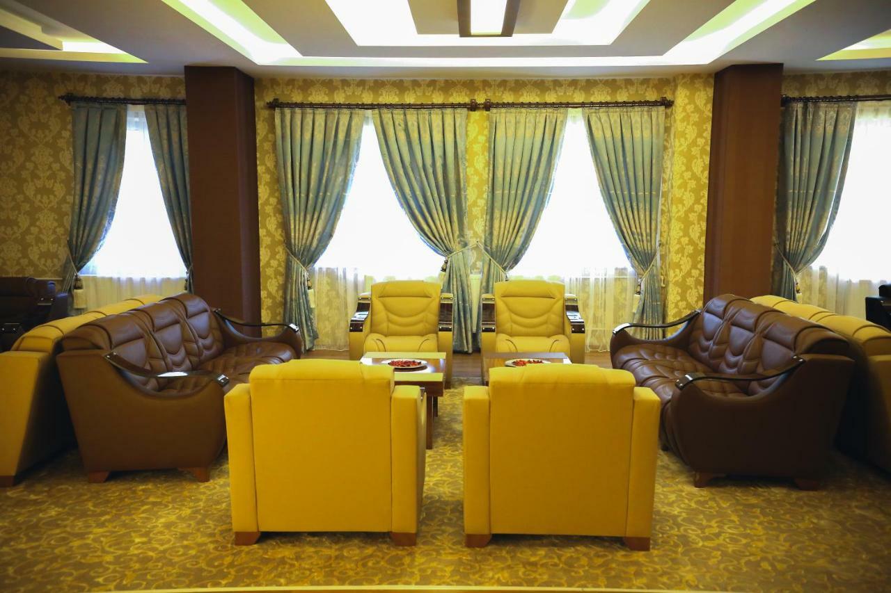 Taht Palace Hotel Wan Zewnętrze zdjęcie